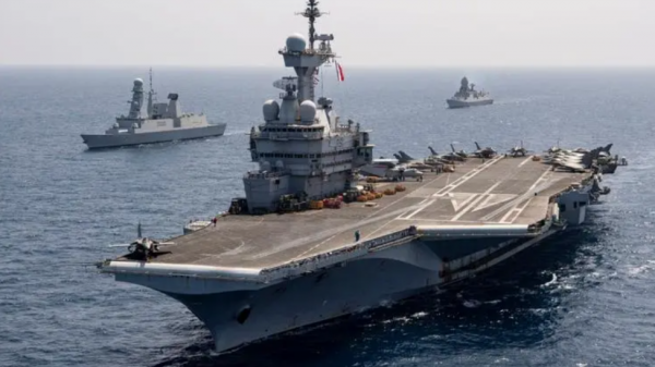 模拟科技新闻发布会 法国舟师少将：正在为“高强度战争”作念准备